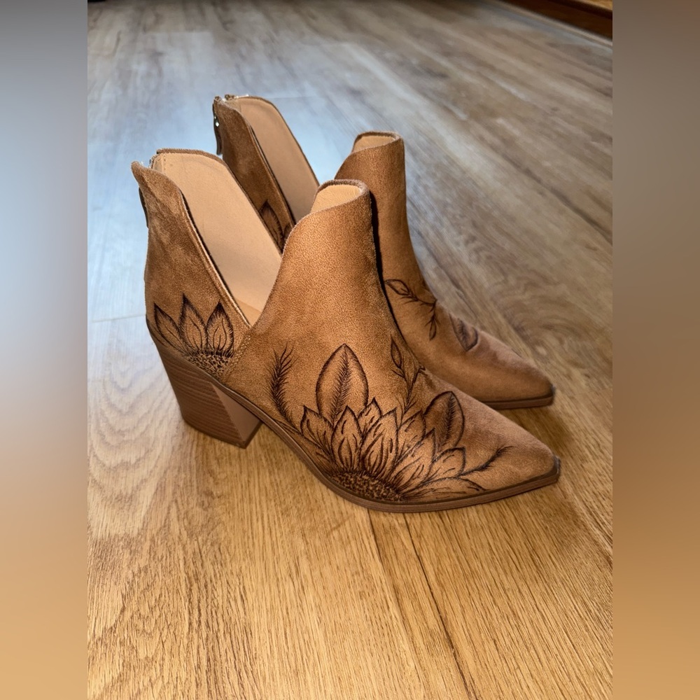 Custom Hand Burned Ankle Boots - Picture 3 of 7